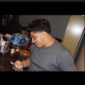 Meet your Posher, Nicholas